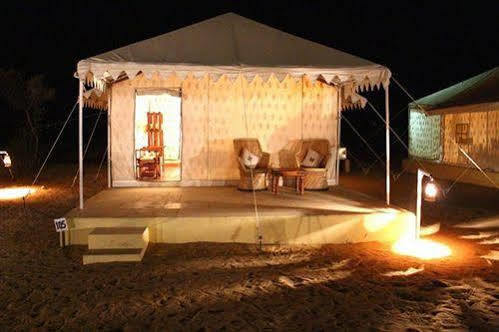 Wind Desert Camp Sām Exteriör bild
